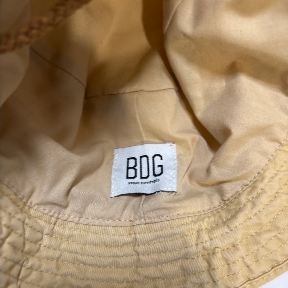 Bucket Hat with drawstring Urban Outfitters - Picture 2 of 3